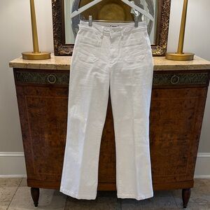 PAIGE LEENAH HIGH WAISTED WHITE FLARE JEANS
NWOT $65 SIZE 27